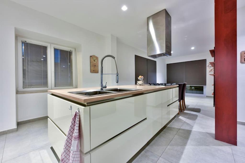 Modern 3 Bed & 2 Bth Apt Sliema Buitenkant foto